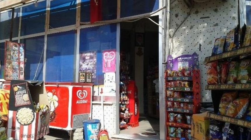 Yer Yolu Denediler, Bakkalı Soyamadılar