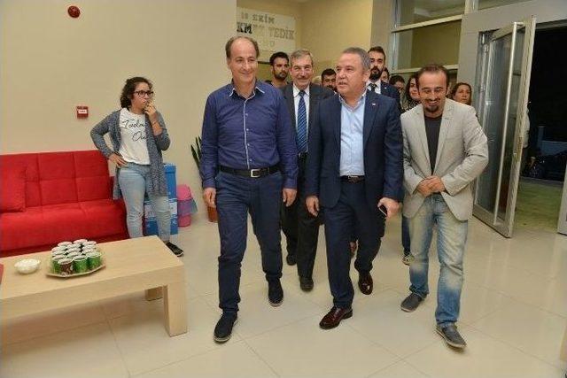 Başkan B&ouml;cek, G&uuml;rsu Cemevi&rsquo;nde İftar Verdi 3