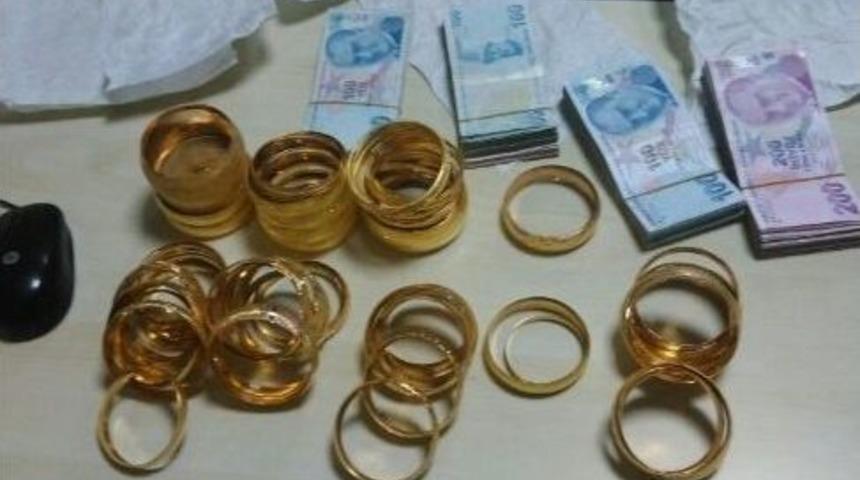 İzmir&rsquo;de Kuyumcu Kuryesinin Altın Vurgunu