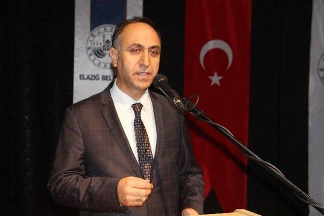 Elazığ’da ’15 Temmuz Hainleri Ve Milli Mücadele’ Konulu Konferans Düzenlendi