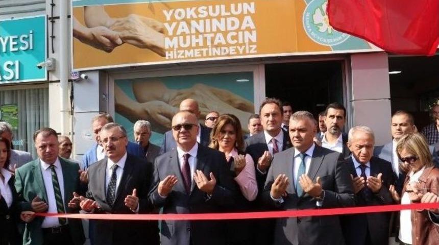 Akhisar Gıda Bankası T&ouml;renle A&ccedil;ıldı