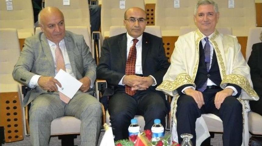 &Ccedil;&uuml;&rsquo;de Akademik Yıl A&ccedil;ılışı