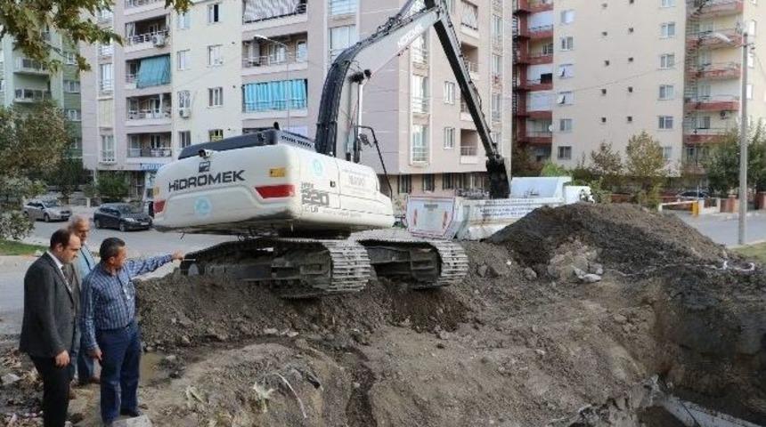 Kapatılan Derede &Ccedil;&ouml;kme Meydana Geldi