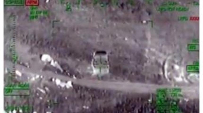 Bomba Y&uuml;kl&uuml; Ara&ccedil;lar Taarruz Helikopterle İmha Edildi