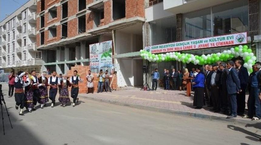 Iğdır&rsquo;da &lsquo;gen&ccedil;lik Yaşam Ve K&uuml;lt&uuml;r Evi&rsquo; A&ccedil;ıldı
