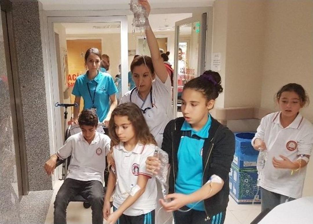 İlkokul &Ouml;ğrencileri Sudan Zehirlendi, Okullar Tatil Edildi