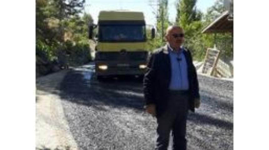 Sarıveliler Belediyesinde Asfaltlama &Ccedil;alışmaları S&uuml;r&uuml;yor