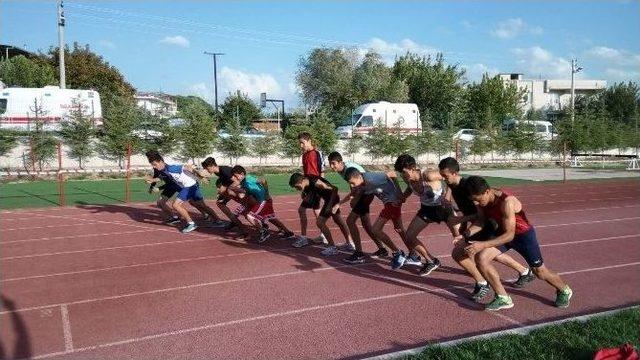 Aydın’da Amatör Spor Haftası Atletizm Yarışları Tamamlandı