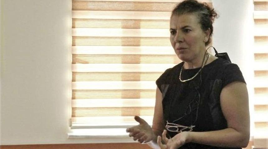 İşletme &Ouml;ğrencilerine Kişisel Gelişim Etkinliği