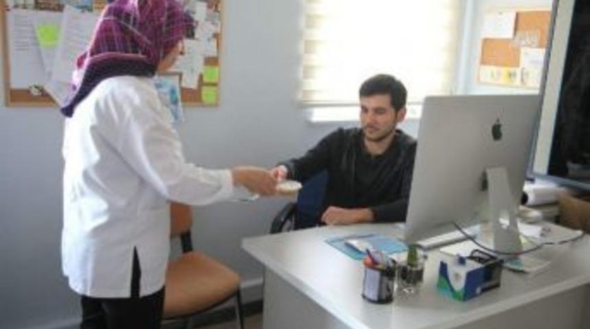 Odunpazarı Belediyesi &Ccedil;alışanlarına Aşure Dağıttı