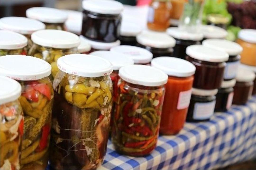 Şile Yery&uuml;z&uuml; Pazarı Sonbahar Ve Kışlık &Uuml;r&uuml;nlerle Renklendi