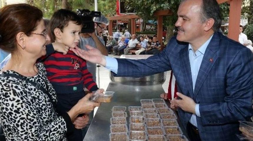 Pamukkale Belediyesi’nden 2 Bin Kişilik Aşure İkramı