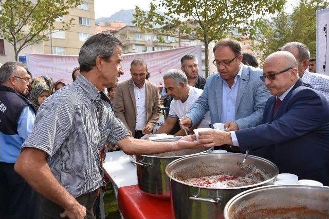 Şehzadeler’in Aşure Geleneği Devam Ediyor