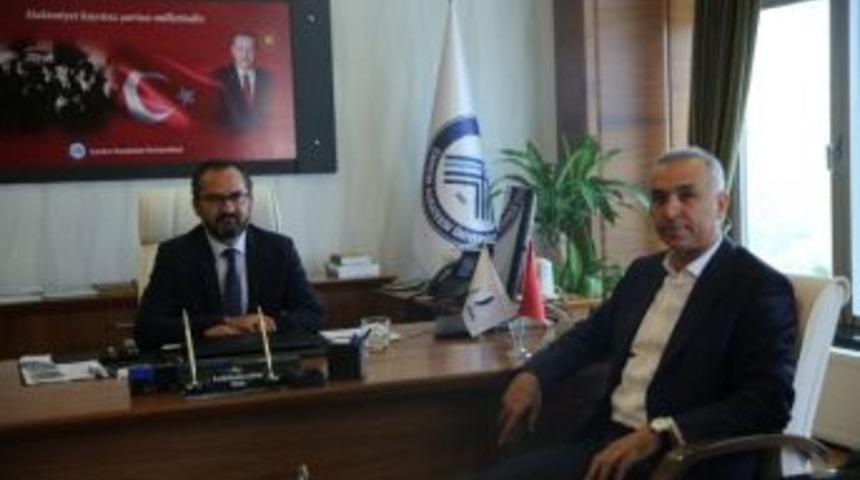 Vali Mesut K&ouml;se Rekt&ouml;r Vekili Aydınlı&rsquo;yı Ziyaret Etti