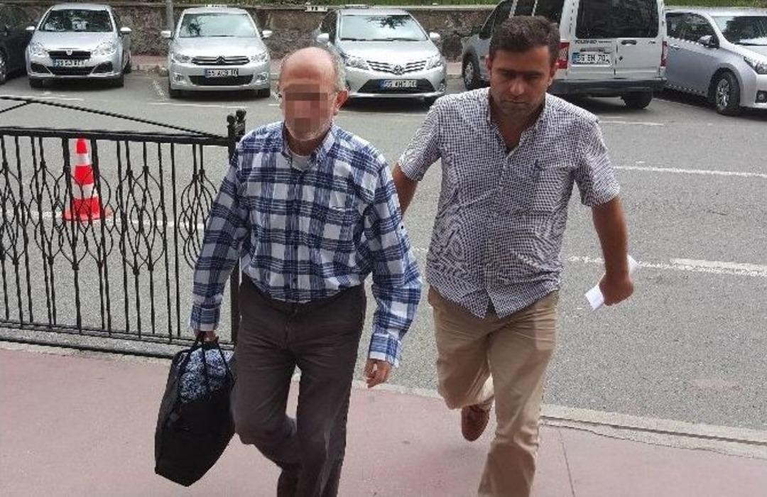 Fet&ouml;&rsquo;n&uuml;n Kitap Ve Kaseti Ele Ge&ccedil;en Ayakkabıcı G&ouml;zaltına Alındı