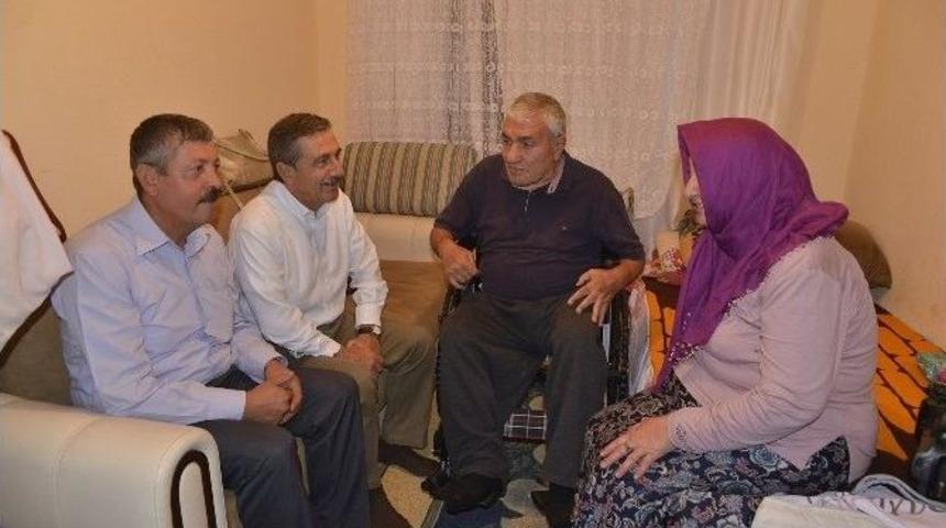 Başkan Ata&ccedil; Yardım Elini Uzattı