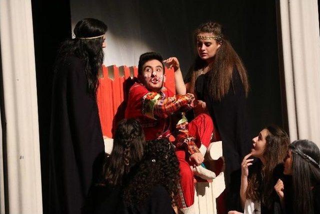 Denizli B&uuml;y&uuml;kşehir Tiyatrosu Sezona Başladı 1