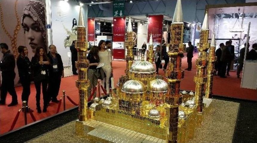 &Ccedil;amlıca Cami&rsquo;nin Altın Maketini Yaptılar