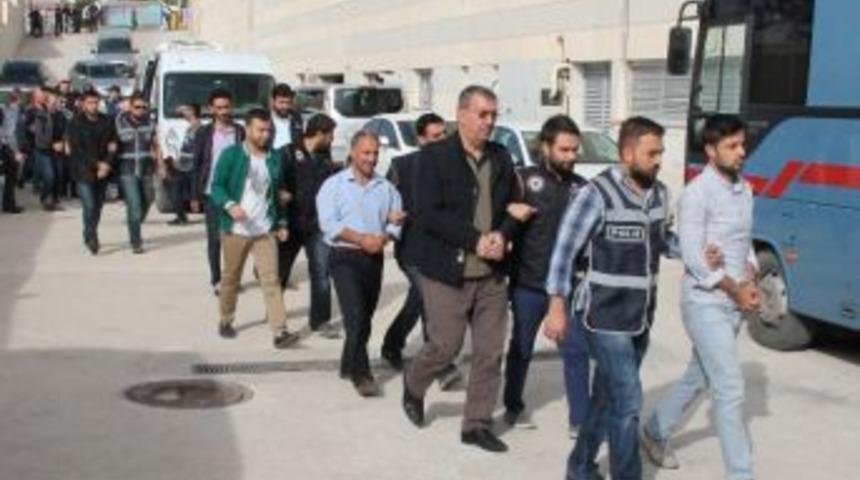 Elazığ&rsquo;da Fet&ouml; Soruşturmasında 7&rsquo;si &Ouml;ğretmen 8 Ş&uuml;pheli Tutuklandı