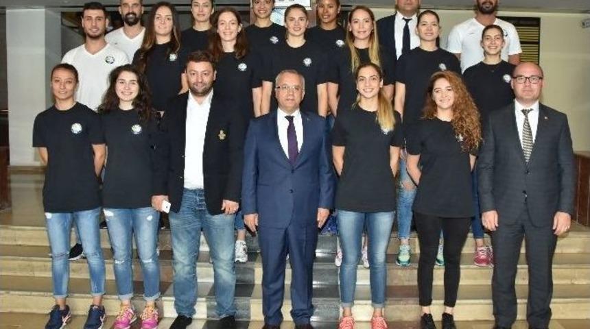 Salihli&rsquo;nin Sultanları Başkan Kayda&rsquo;ya Şampiyonluk S&ouml;z&uuml; Verdi