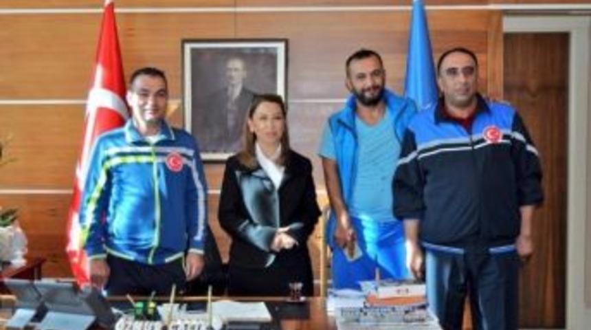 Ayyıldız Ampute Futbol Takımı&rsquo;ndan &Ccedil;alık&rsquo;a Ziyaret