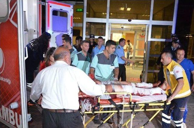 Deaş, Bombalı Araçla İntihar Saldırısı Düzenledi; 5 Ölü 13 Yaralı