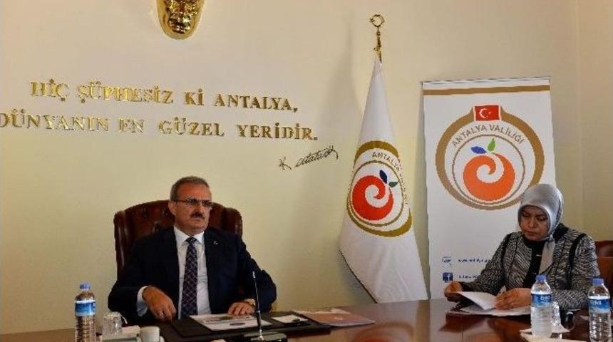 Antalya&rsquo;da Yetimlerine Sahip &Ccedil;ıkıyor Projesi