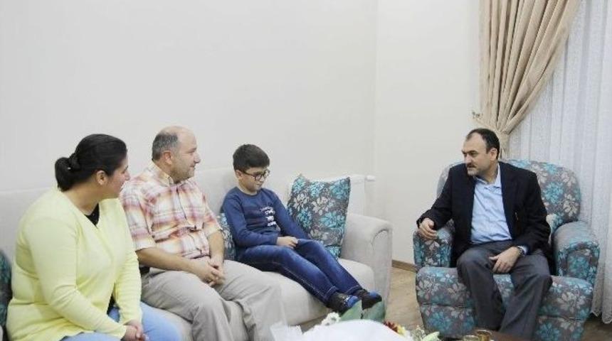 &lsquo;yarın Sizdeyiz Projesi&rsquo; T&uuml;m Hızıyla Devam Ediyor