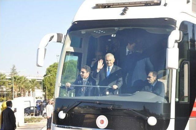 Başbakan Yıldırım İzmir’de