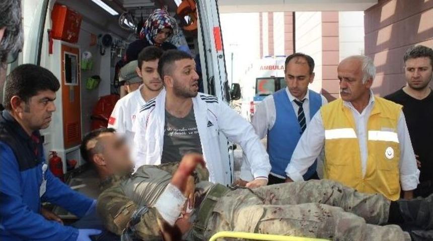 Adıyaman&rsquo;da Ter&ouml;ristlerle Askerler Arasında &Ccedil;atışma