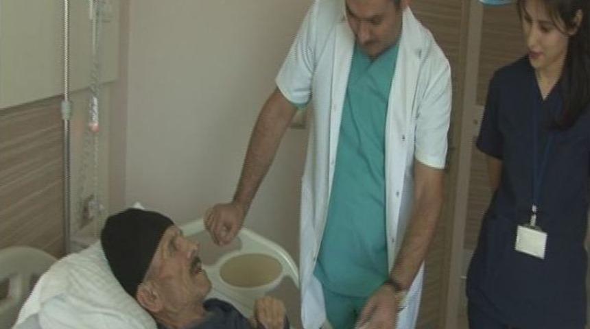 72 Yaşındaki Hasta Laporoskopis Y&ouml;ntemle Yutma G&uuml;&ccedil;l&uuml;ğ&uuml;nden Kurtuldu