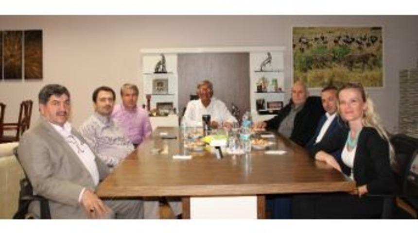 İssiad, Nil&uuml;fer &Ccedil;ayı Ve Emsal Artışı G&uuml;ndemiyle Toplandı