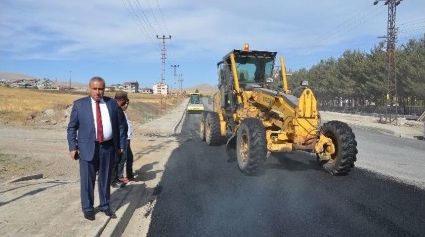 Tatvan Belediyesinden Asfalt &Ccedil;alışması