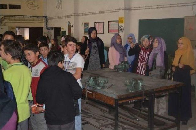 Osmaneli&rsquo;de 8. Sınıf &Ouml;ğrencileri İ&ccedil;in "geleceğe Yolculuk" Projesi 1