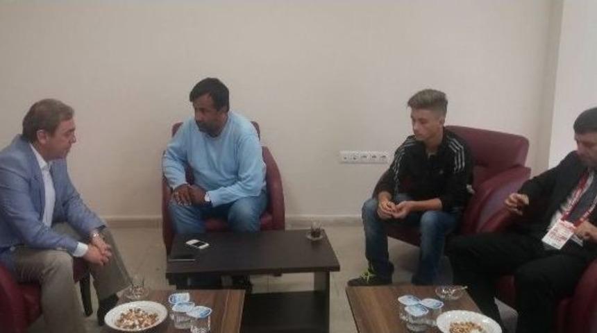 Amat&ouml;r Spor Kul&uuml;pleri Birliği Başkanı Celalettin Altay: Her Zaman Sporcunun Yanındayız