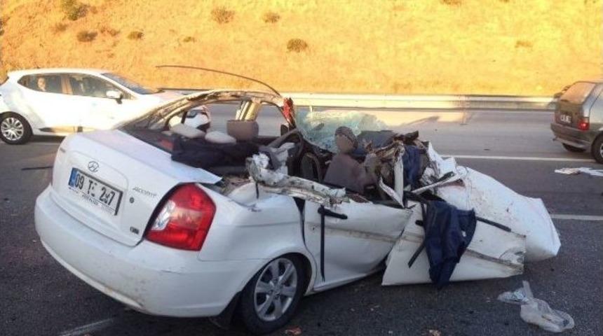 Evlenecek &Ccedil;ifti Ayıran Korkun&ccedil; Kaza: 3 &Ouml;l&uuml;, 2 Yaralı