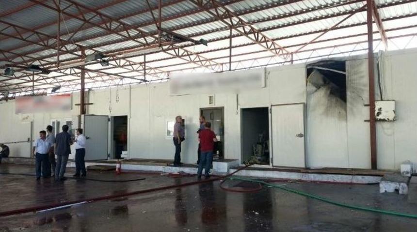 Antalya Valiliği: "sebebi Araştırılan Patlamada Yaralı Ve Can Kaybı Yok"