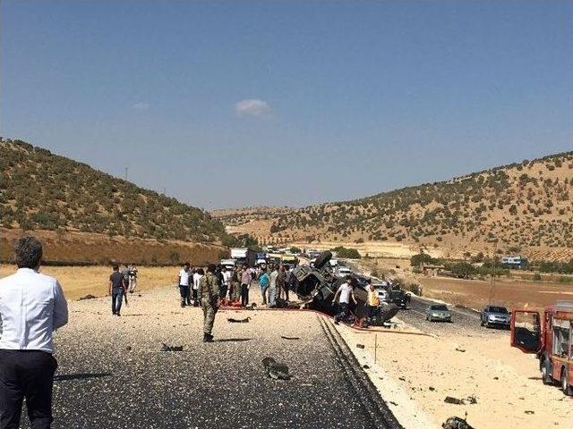 Mardin’de Askeri Aracın Geçişinde Patlama