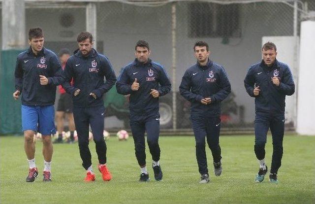 Trabzonspor, Akhisar Belediyespor Ma&ccedil;ı Hazırlıklarını S&uuml;rd&uuml;rd&uuml; 1