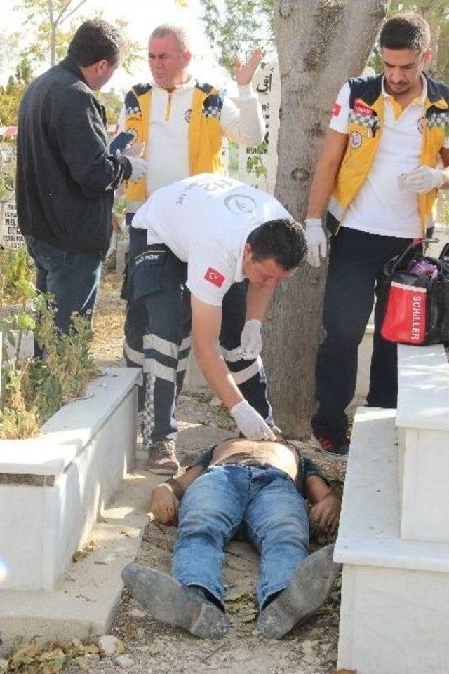 Uzman &Ccedil;avuş, Dedesinin Mezarının Başında Canına Kıydı 3