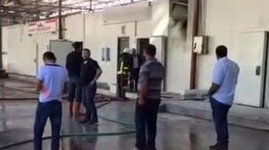 Antalya&rsquo;daki Patlama Sırasında Balık&ccedil;ıların Paniği Kameralara Yansıdı