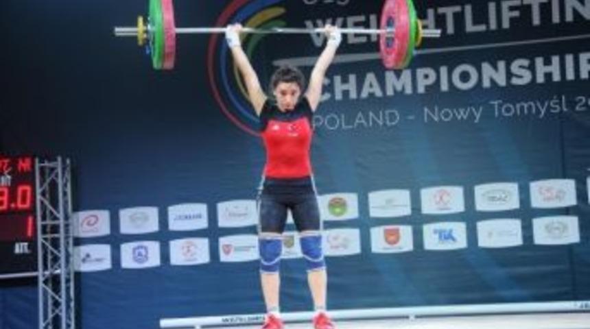 D&uuml;nya Şampiyonası İ&ccedil;in Berfin Malezya&rsquo;ya Gidiyor