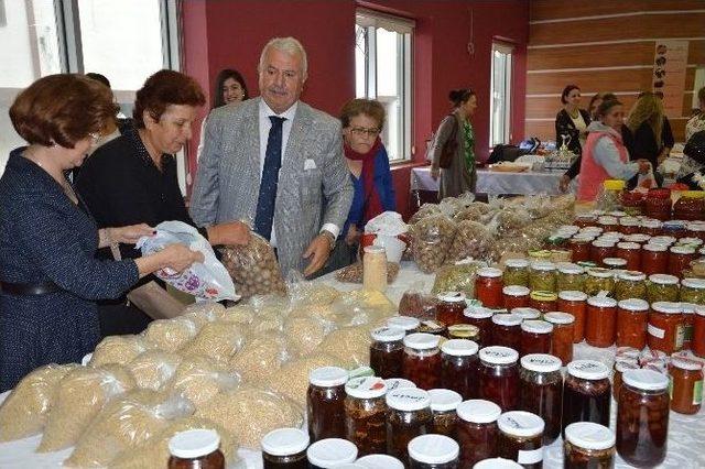 Niksar’da Chp’den Öğrenciler Yararına Kermes