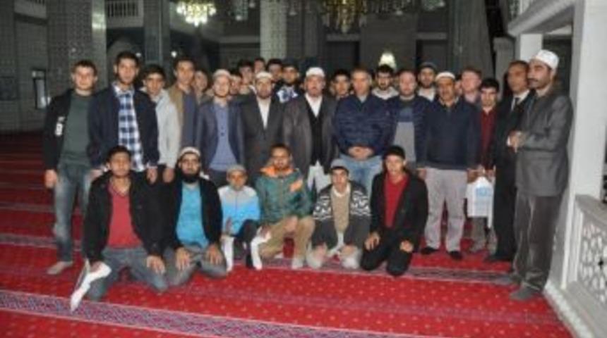 Iğdır&rsquo;da Gen&ccedil;ler Sabah Namazında Buluştu