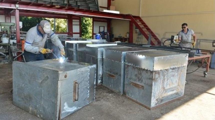 Konyaaltı Belediyesi &Ccedil;&ouml;p Konteynerlerini Yeniliyor