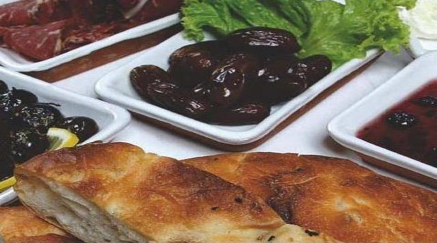 Orucu ne bozar, ne bozmaz?