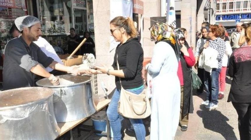 Semerkand&rsquo;dan Cuma Namazı Sonrası Aşure Hayrı