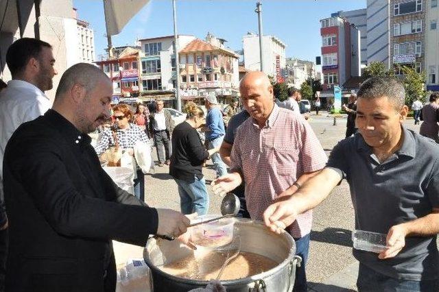 Semerkand’dan Cuma Namazı Sonrası Aşure Hayrı