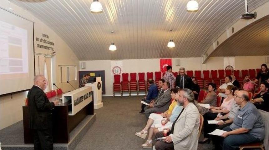 Büyükşehir Ulaşım Master Planını Stk Temsilcilerine Anlatıyor