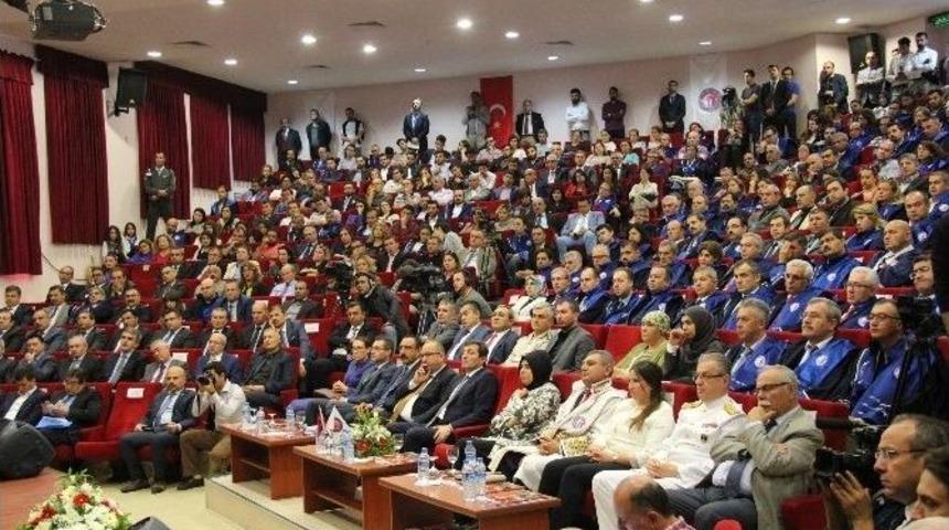 Çomü’de Akademik Yıl Açılış Töreni Yapıldı